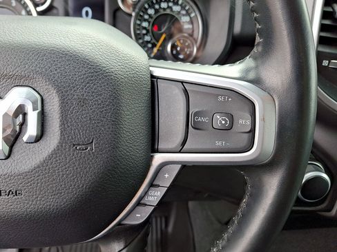 Used 2022 RAM 1500 Big Horn AWD/4WD image 18