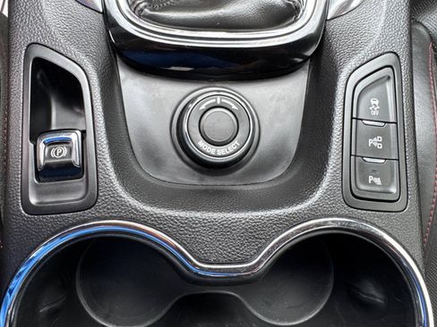 Used 2017 Chevrolet SS RWD image 19