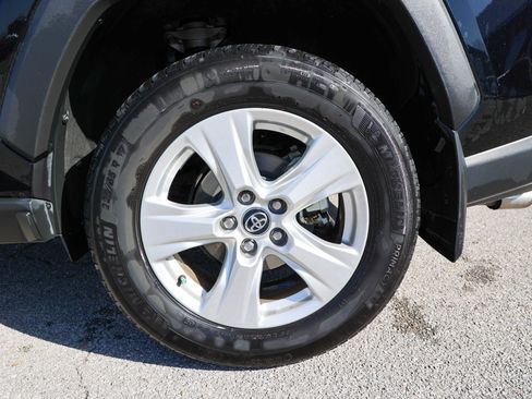 Certified 2021 Toyota RAV4 XLE w/ Convenience Package image 13