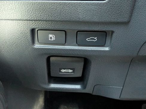 Used 2025 Lexus ES 350 w/ Premium Package FWD image 14