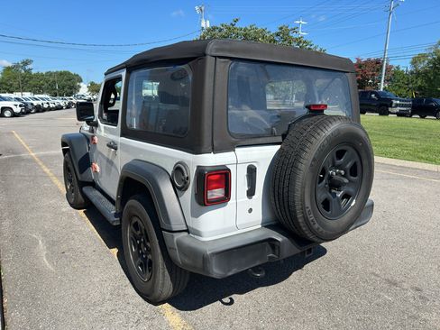 Used 2021 Jeep Wrangler Sport AWD/4WD image 6