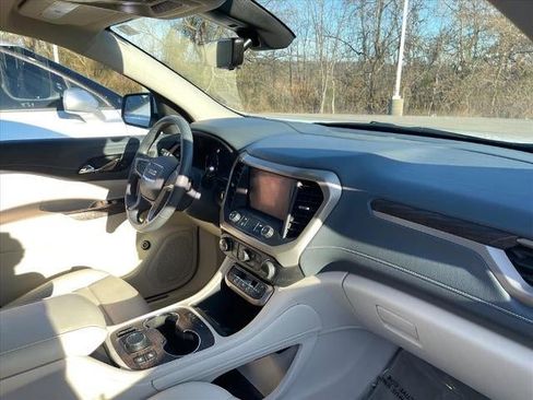 Used 2021 GMC Acadia Denali w/ Denali Technology Package image 23