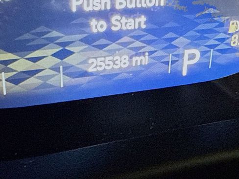 Used 2022 Jeep Wrangler Unlimited Sahara w/ Cold Weather Group image 4