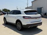 Used 2020 Lincoln Nautilus Reserve image 5