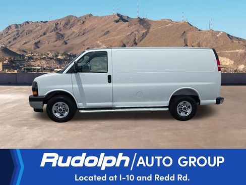 Used 2025 GMC Savana 2500 w/ Driver Convenience Package RWD image 2