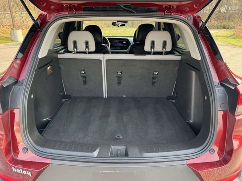 Used 2024 Chevrolet TrailBlazer LS w/ LS Convenience Package image 17