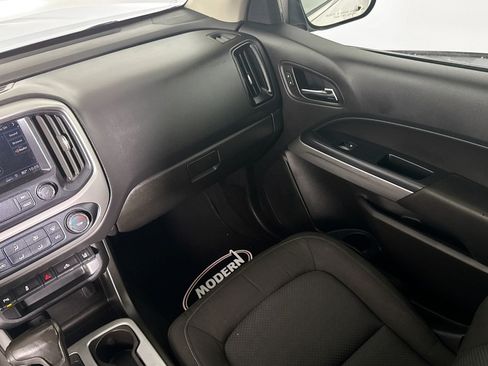 Used 2019 Chevrolet Colorado LT w/ Safety Package AWD/4WD image 32