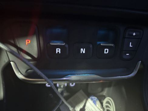 Used 2020 GMC Terrain SLE w/ Driver Convenience Package image 22