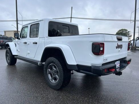 Used 2020 Jeep Gladiator Rubicon image 2