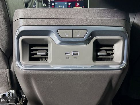 New 2026 GMC Sierra 1500 Denali w/ Denali Reserve Package AWD/4WD image 27