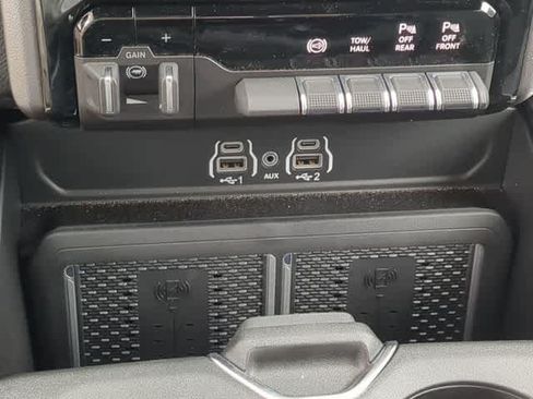 New 2026 RAM 2500 Big Horn AWD/4WD image 32