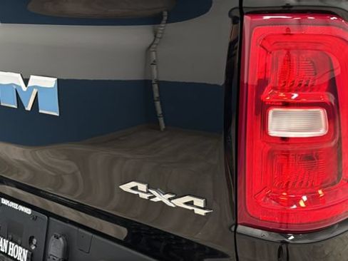 Used 2025 RAM 1500 Laramie AWD/4WD image 41