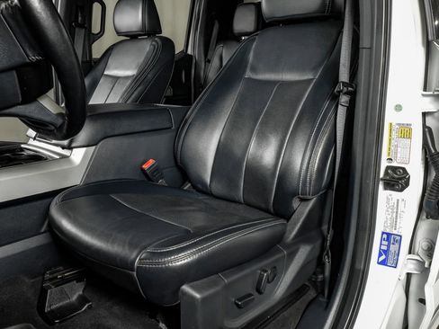 Used 2022 Ford F250 Lariat w/ Tremor Off-Road Package image 29