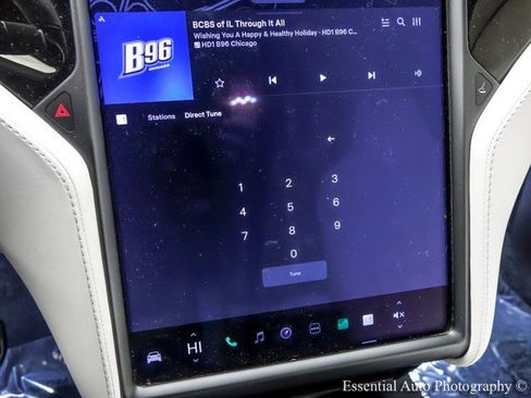 Used 2019 Tesla Model X Long Range image 22