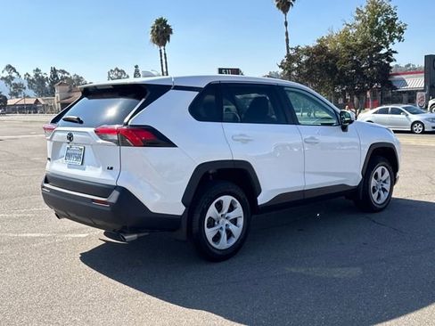 Used 2024 Toyota RAV4 LE image 6