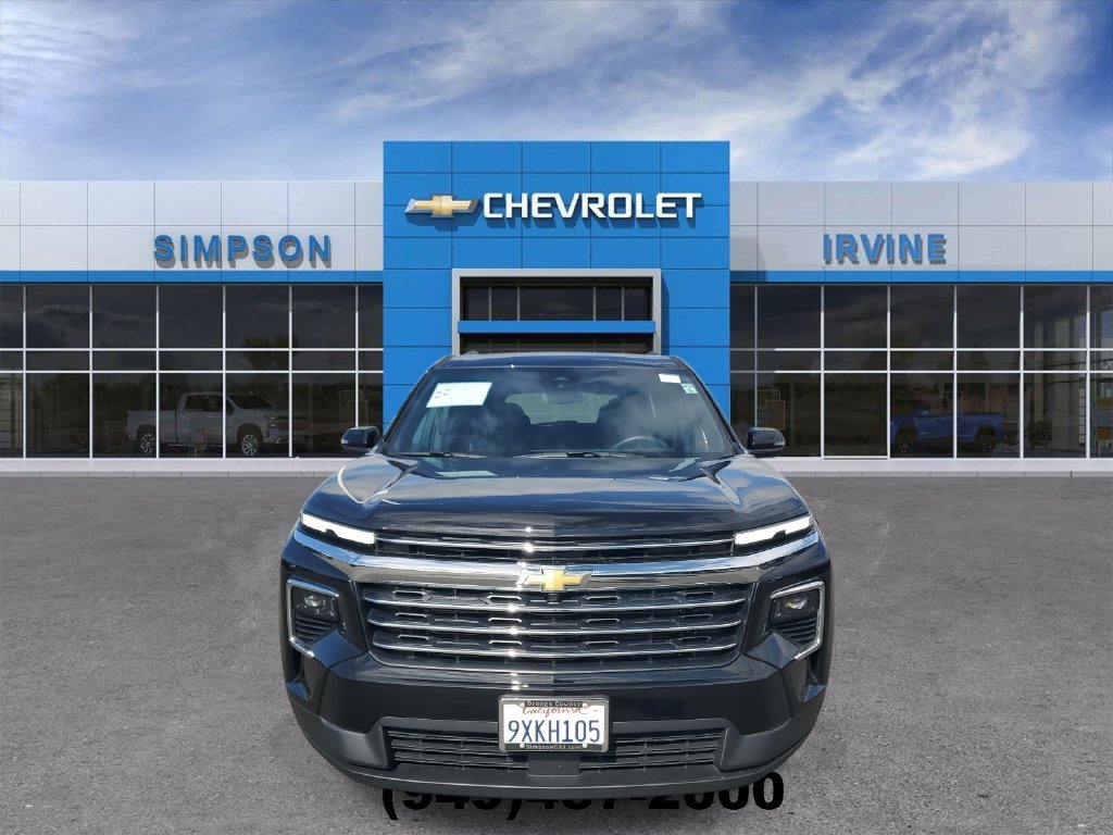 Used 2026 Chevrolet Traverse LT FWD image 3