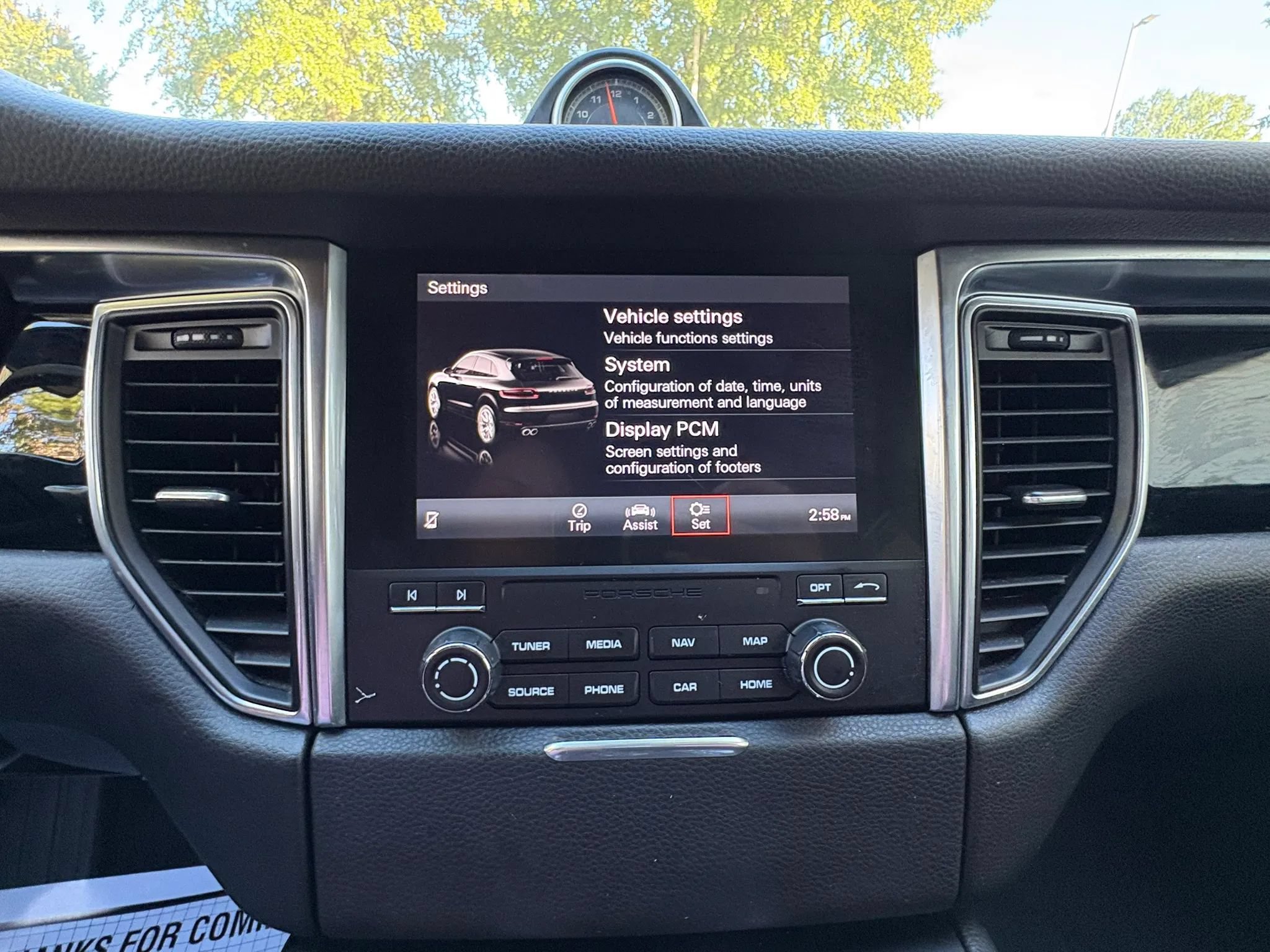 Used 2018 Porsche Macan AWD/4WD image 44