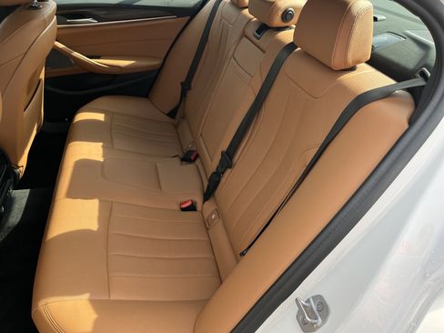 Used 2022 BMW 540i w/ Premium Package image 20