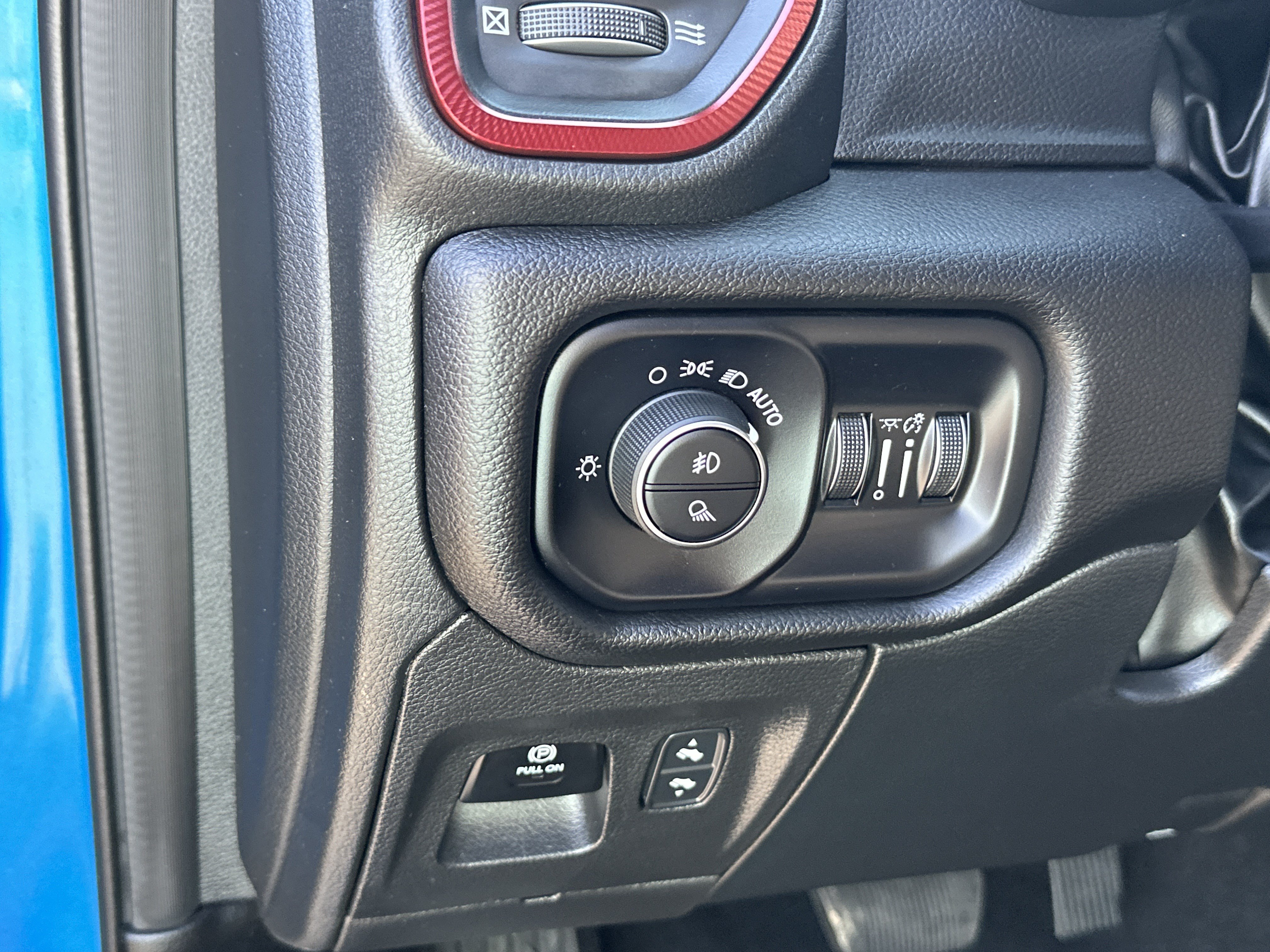 Used 2025 RAM 1500 Rebel w/ Rebel Level 1 Equipment Group AWD/4WD image 15