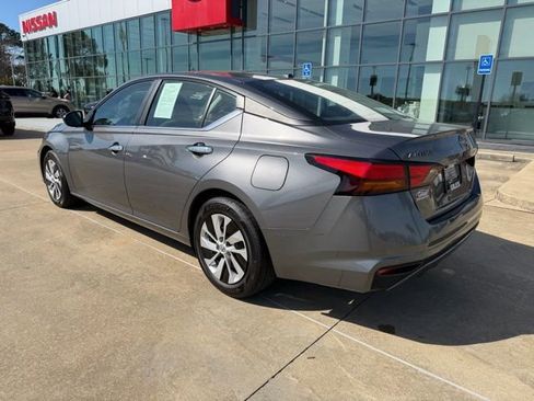 Used 2025 Nissan Altima 2.5 S image 3