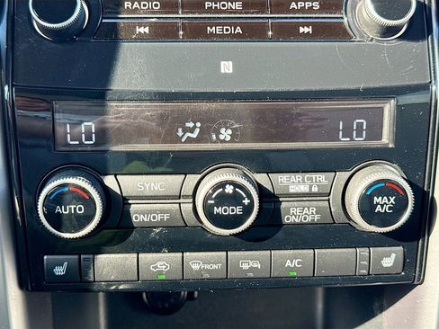 Used 2020 Subaru Ascent Premium w/ Convenience Package image 20