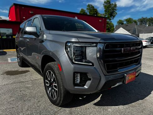 Used 2021 GMC Yukon XL AT4 w/ AT4 Premium Plus Package AWD/4WD image 10