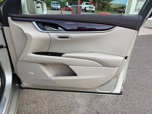 Used 2014 Cadillac XTS Premium FWD image 30