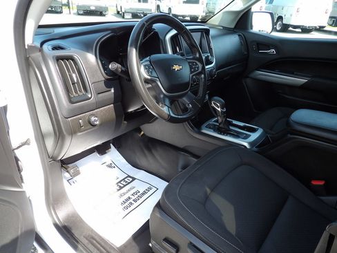 Used 2022 Chevrolet Colorado LT w/ Fleet Safety Package RWD image 16