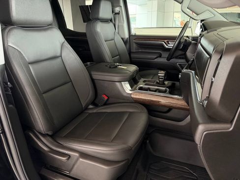 Used 2024 GMC Sierra 1500 Elevation w/ Elevation Premium Package AWD/4WD image 15
