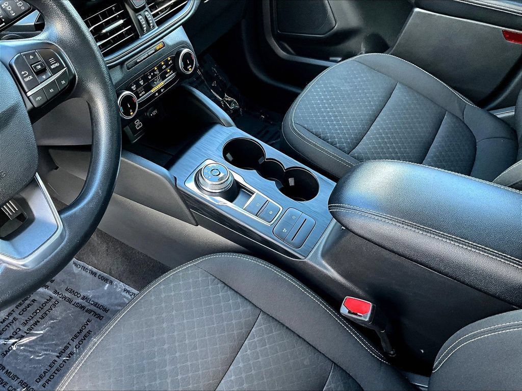 Used 2025 Ford Escape Active AWD/4WD image 20