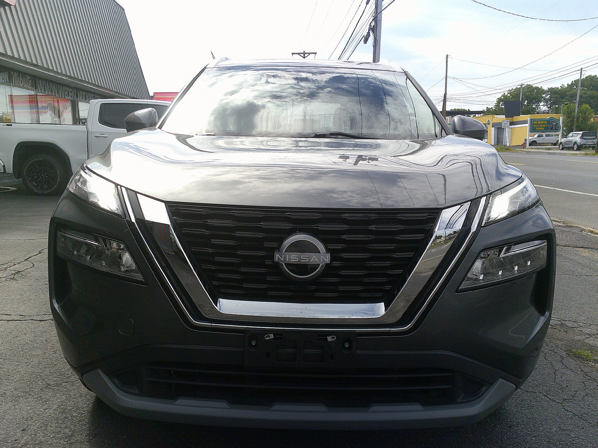 Used 2023 Nissan Rogue SV w/ SV Premium B Package AWD/4WD image 8