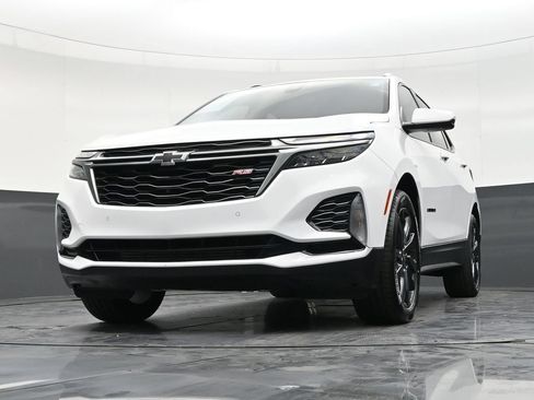 Used 2023 Chevrolet Equinox RS FWD image 24