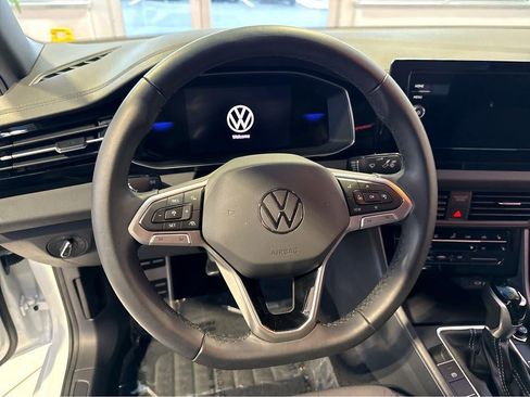 Used 2025 Volkswagen Jetta Sport FWD image 18