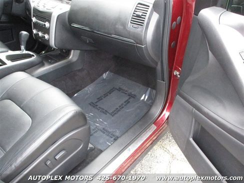 Used 2012 Nissan Murano SL w/ Navigation Pkg image 10