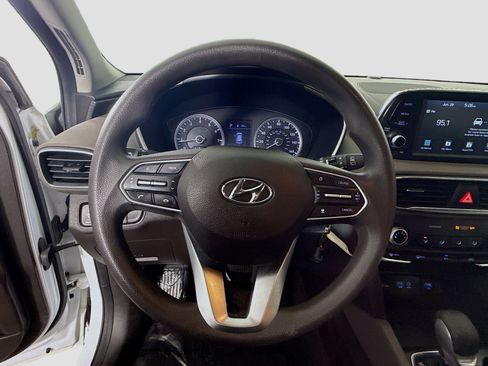 Used 2020 Hyundai Santa Fe SE FWD image 13