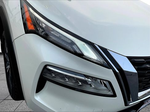 Used 2023 Nissan Rogue SV AWD/4WD image 34