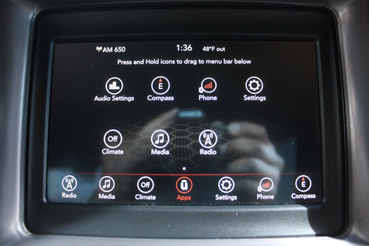 Used 2019 Dodge Charger SXT RWD image 19