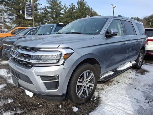 Used 2024 Ford Expedition Max Limited image 3