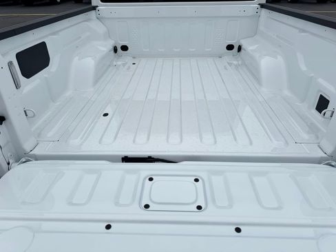 New 2026 Jeep Gladiator Sport AWD/4WD image 10
