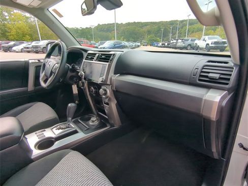 Used 2020 Toyota 4Runner SR5 image 27