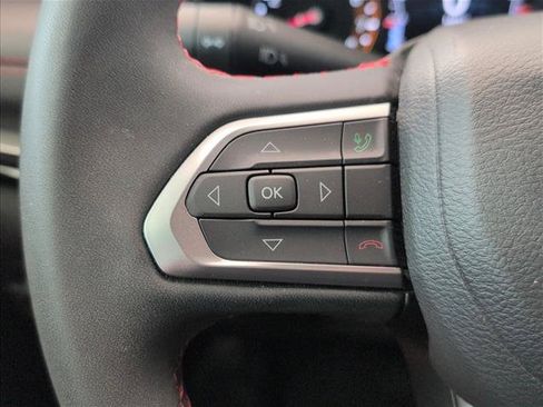 Used 2024 Jeep Compass Trailhawk AWD/4WD image 13