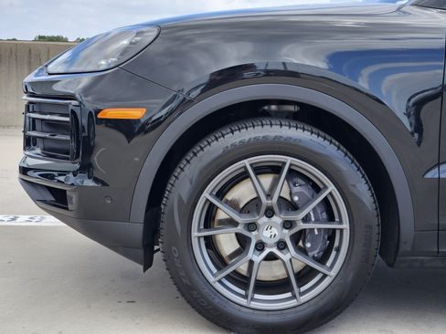 Certified 2026 Porsche Cayenne Coupe AWD/4WD image 13