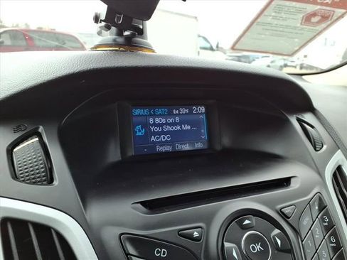 Used 2012 Ford Focus SE image 22