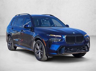 Used 2024 BMW X7 xDrive40i w/ M Sport Package video 3