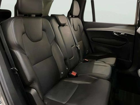 Used 2025 Volvo XC90 B5 Core AWD/4WD image 42