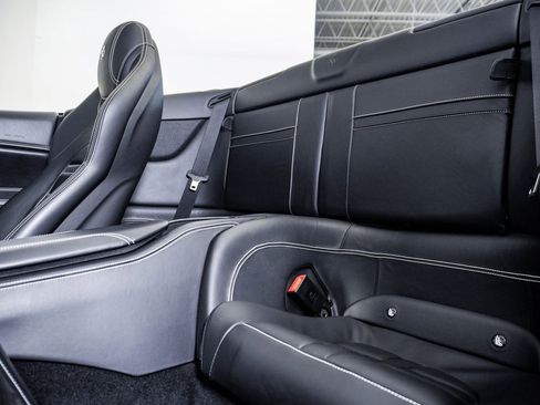 Used 2015 Ferrari California T image 24