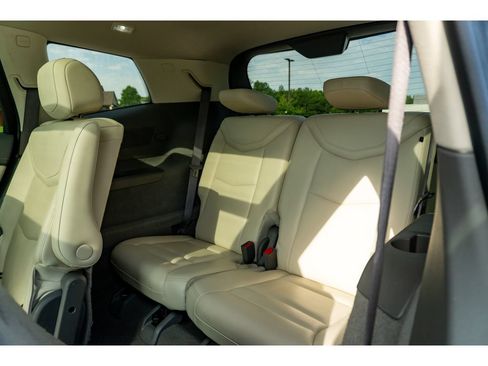 Used 2023 Cadillac XT6 Premium Luxury FWD image 15