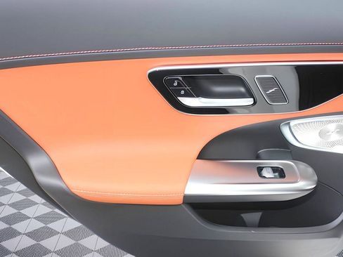 Used 2024 Mercedes-Benz C 300 C 300 image 18