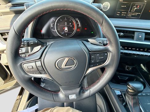 Used 2022 Lexus UX 200 F Sport w/ Accessory Package (Z1) image 38