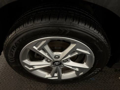 Used 2023 Hyundai Kona SEL image 16